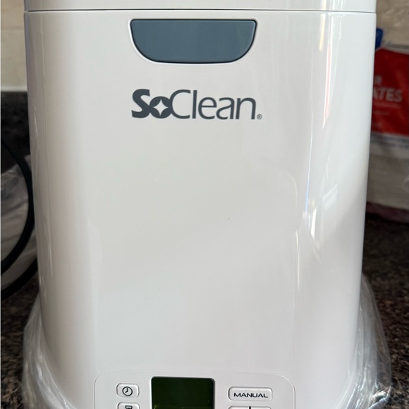SoClean CPAP Cleaner with Adapters - Picture 3 of 5